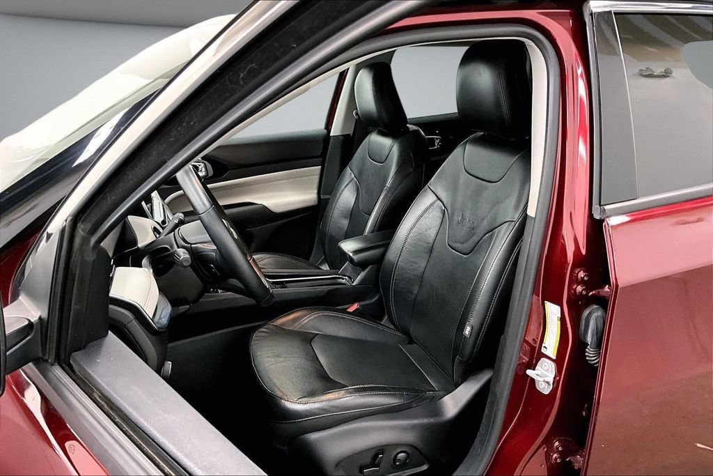 Used 2022 Jeep Compass Limited AWD/4WD image 21