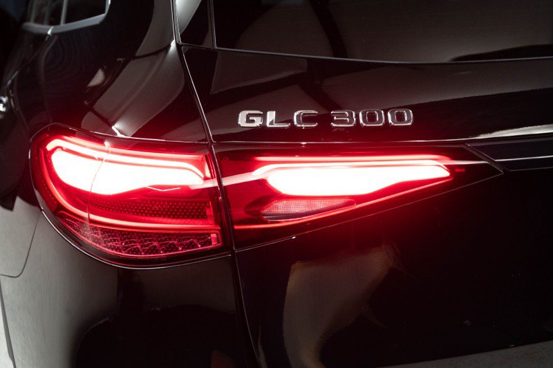Certified 2026 Mercedes-Benz GLC 300 4MATIC image 9