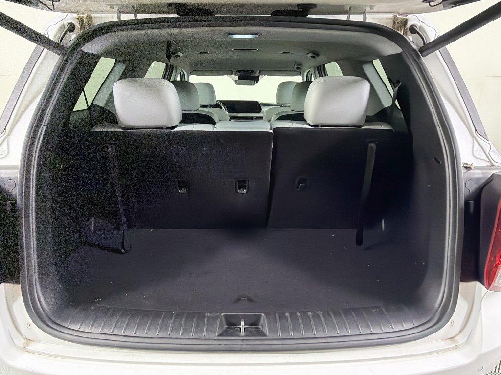 Used 2024 Hyundai Palisade SEL FWD image 29