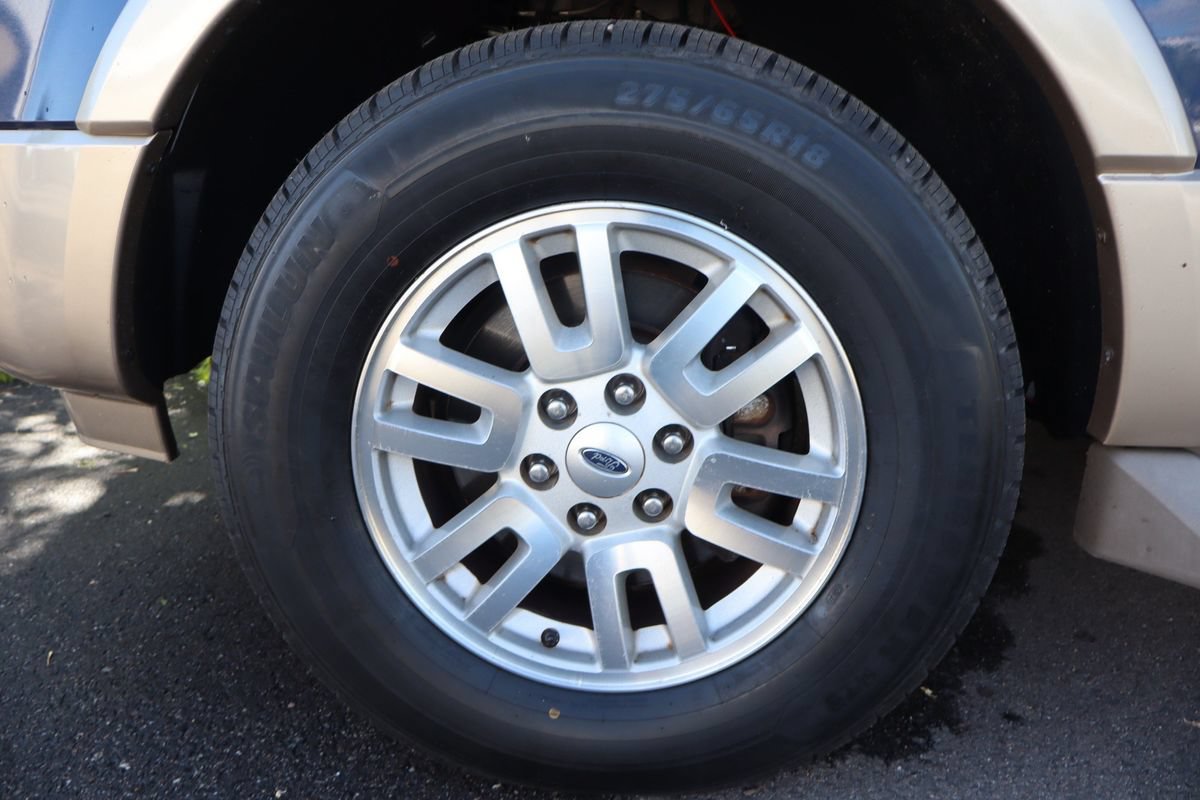 Used 2011 Ford Expedition EL XLT w/ 201A Rapid Spec Order Code AWD/4WD image 42