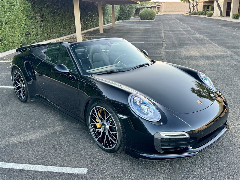 Used 2015 Porsche 911 Turbo S w/ High-end Infotainment Package AWD/4WD image 27