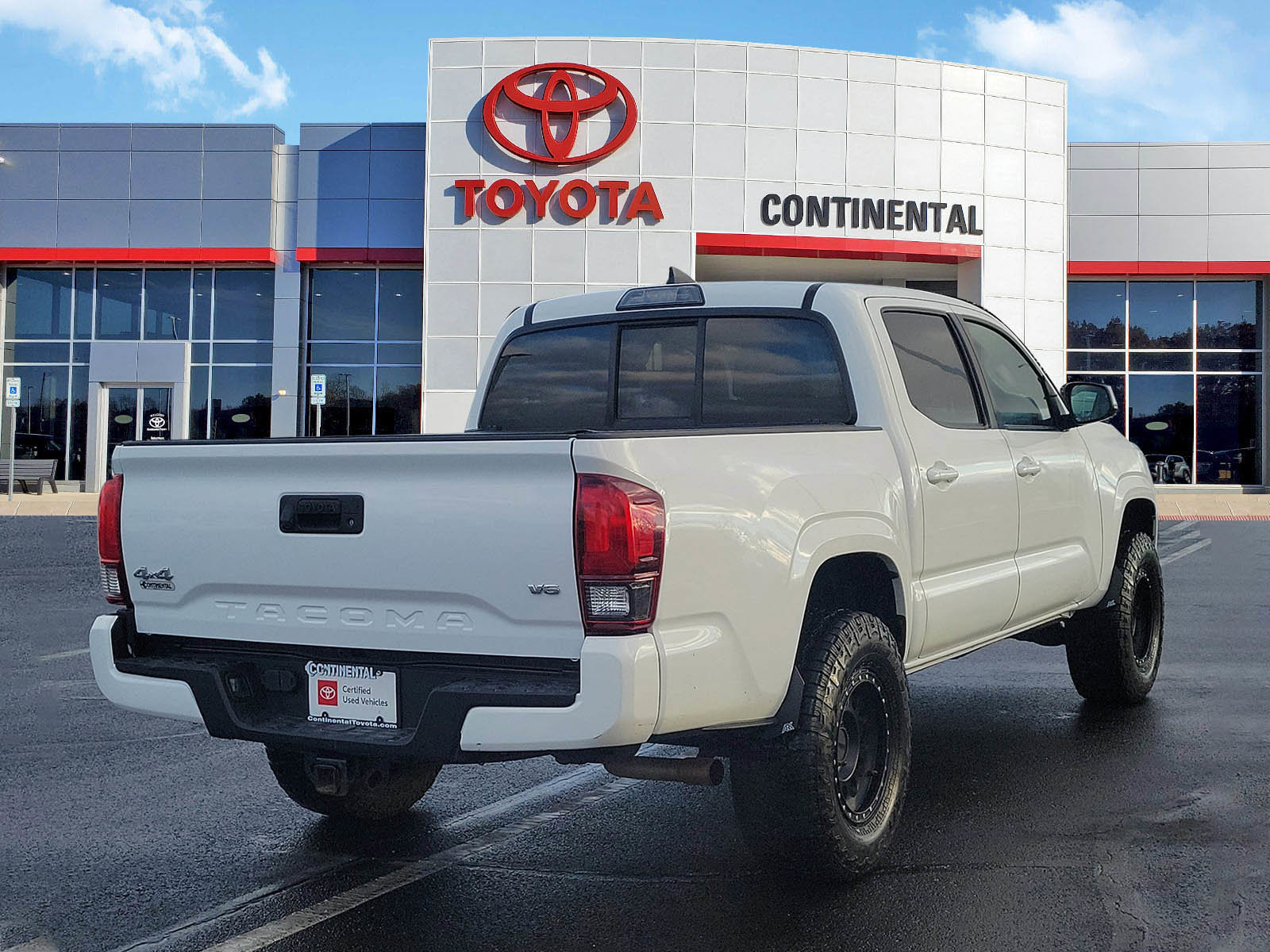 Certified 2019 Toyota Tacoma SR w/ SR Convenience Package image 5