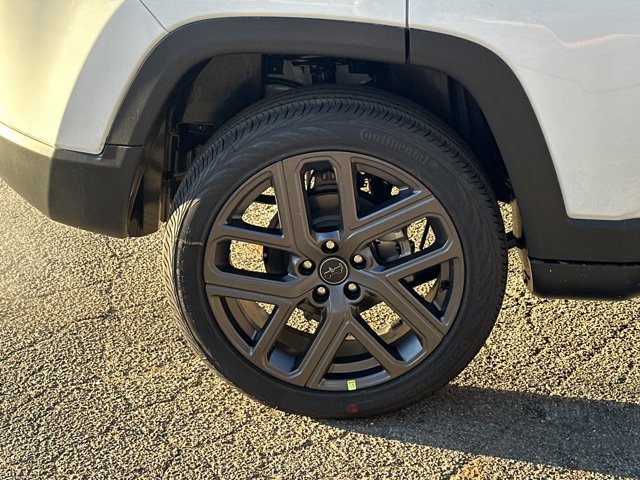 New 2026 Jeep Compass Limited AWD/4WD image 17