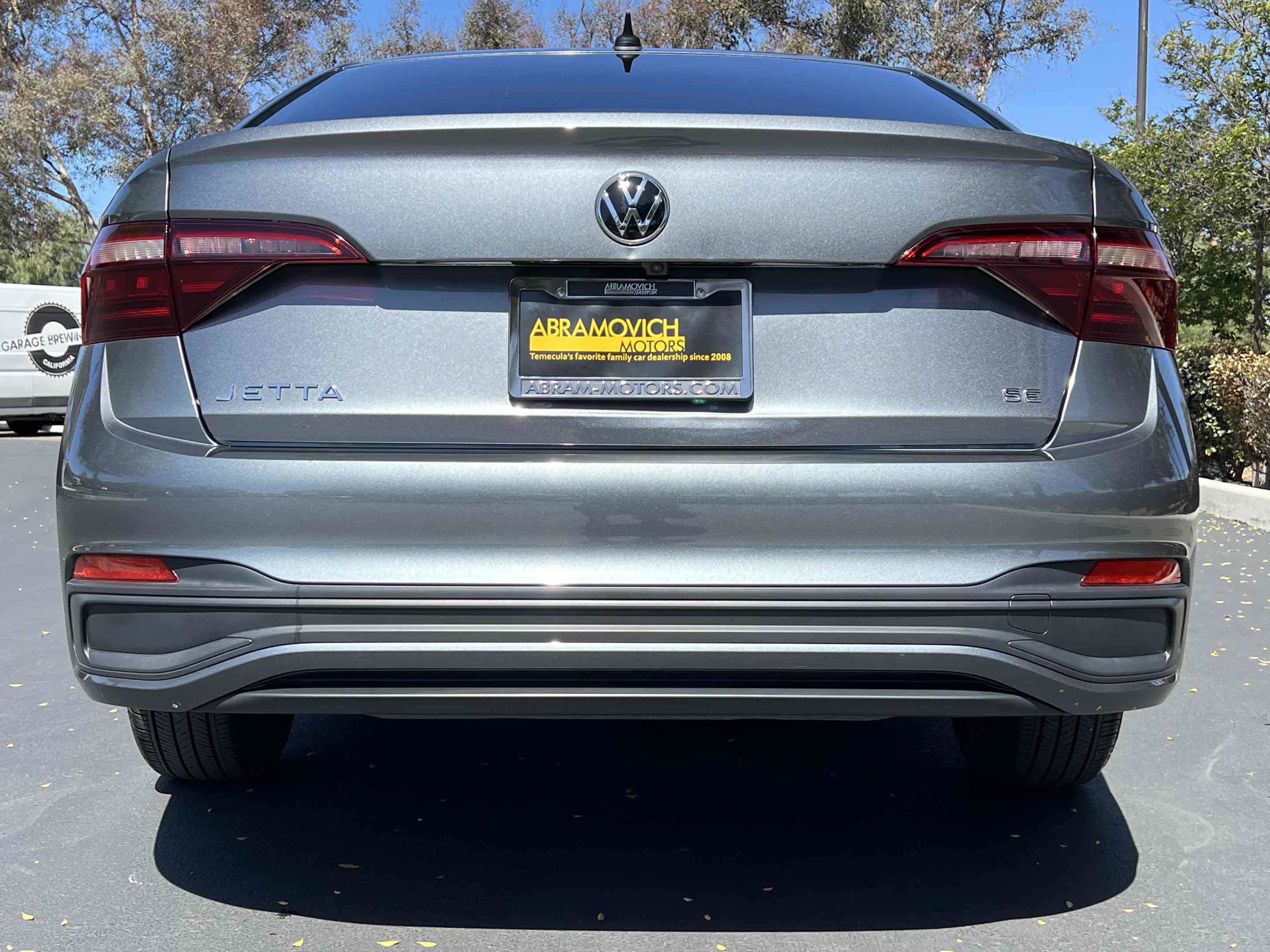 Used 2023 Volkswagen Jetta SE w/ Panoramic Sunroof Package FWD image 45