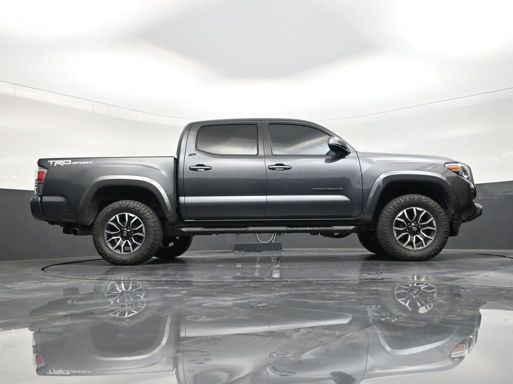 Used 2022 Toyota Tacoma TRD Sport w/ Technology Package image 25