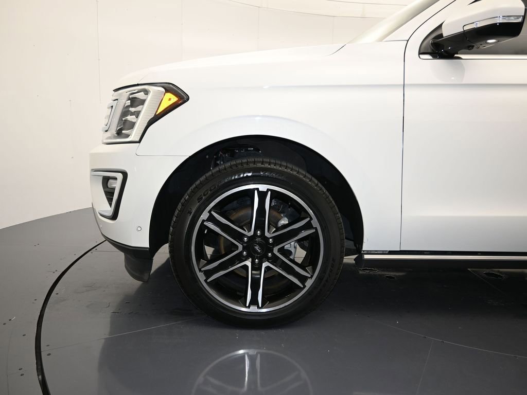 Used 2021 Ford Expedition Limited image 10