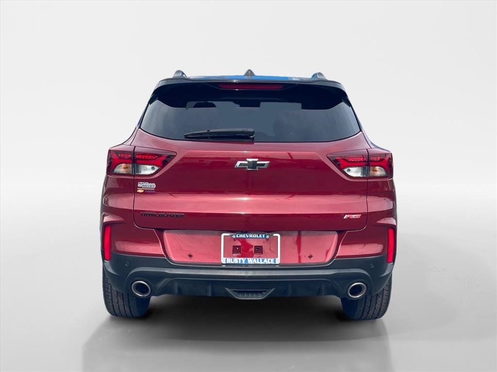 Used 2023 Chevrolet TrailBlazer RS w/ Sun and Liftgate Package FWD image 6
