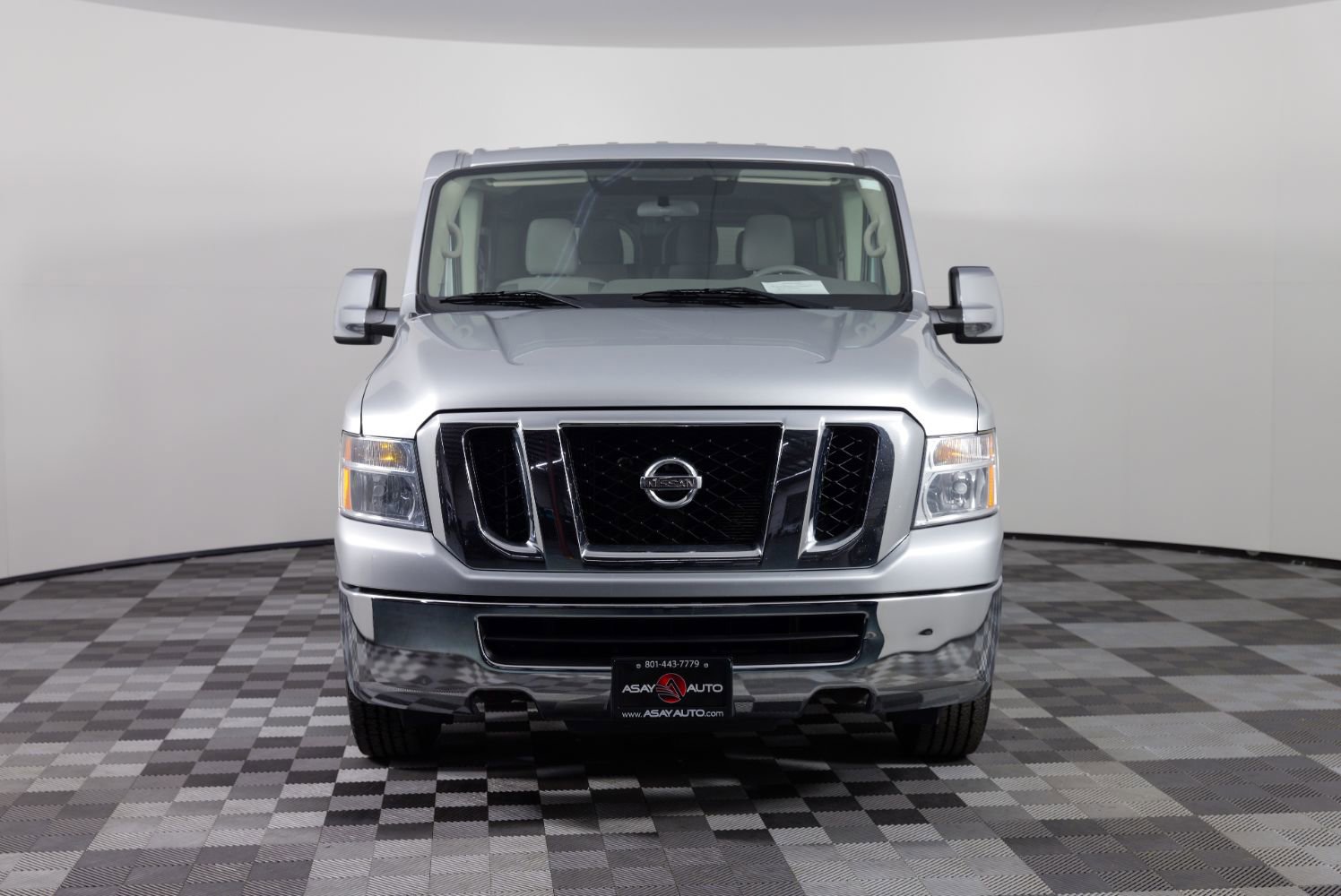 Used 2019 Nissan NV 3500 SV w/ Navigation Package RWD image 3