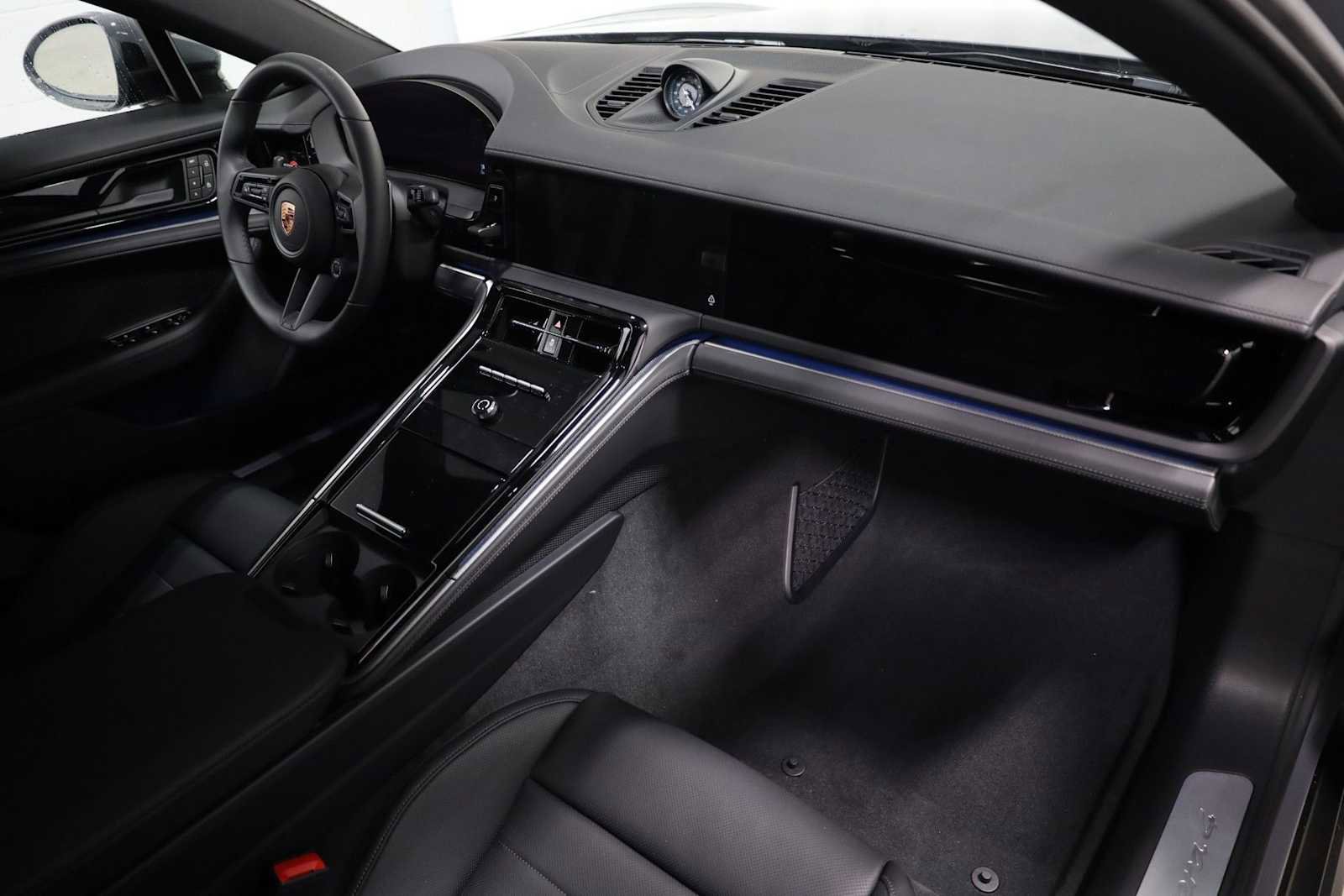 New 2026 Porsche Panamera 4 image 6