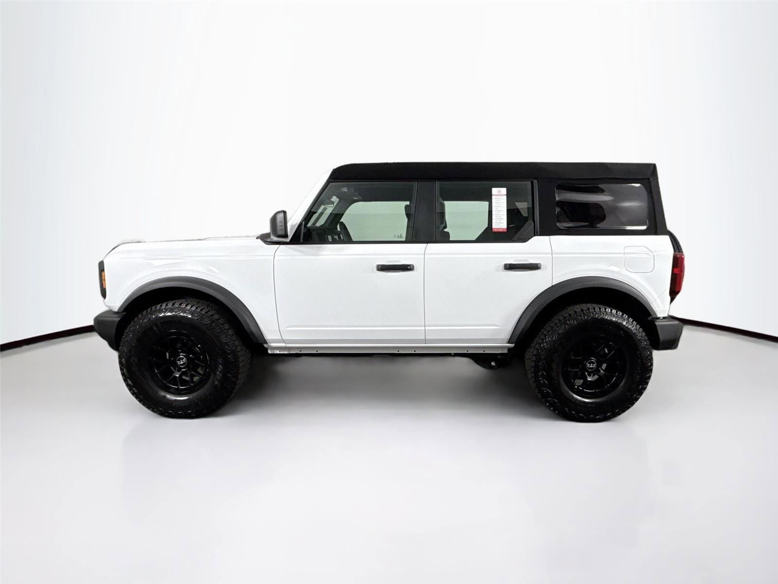 Used 2025 Ford Bronco 4-Door AWD/4WD image 12