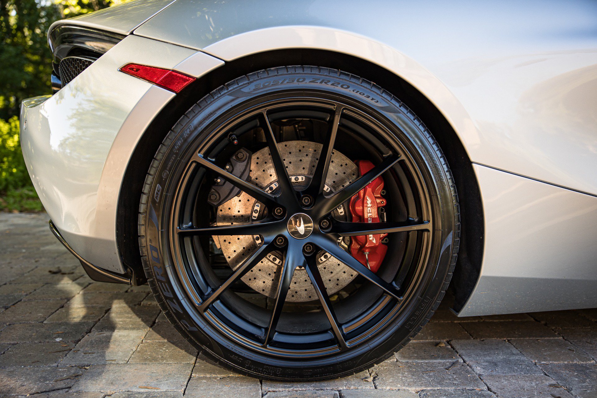 Used 2021 McLaren 720S Performance RWD image 19