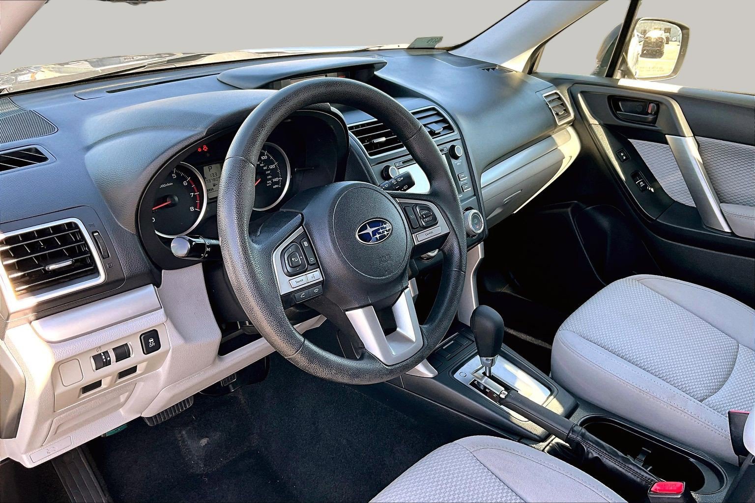 Used 2018 Subaru Forester 2.5i w/ Alloy Wheel Package AWD/4WD image 9