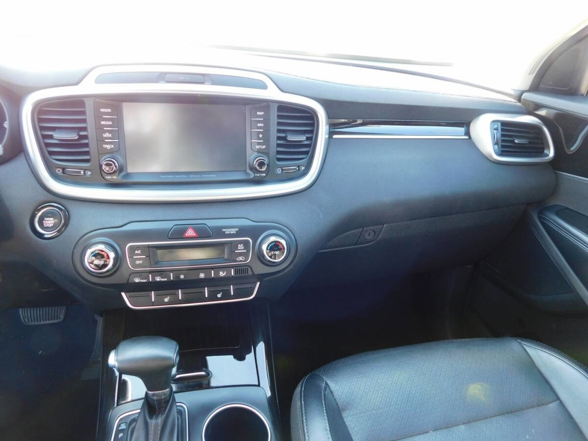 Used 2019 Kia Sorento EX w/ EX Premium Package image 10