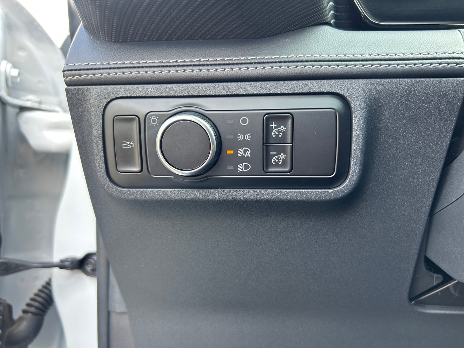 Used 2025 Ford Mustang Premium RWD image 21