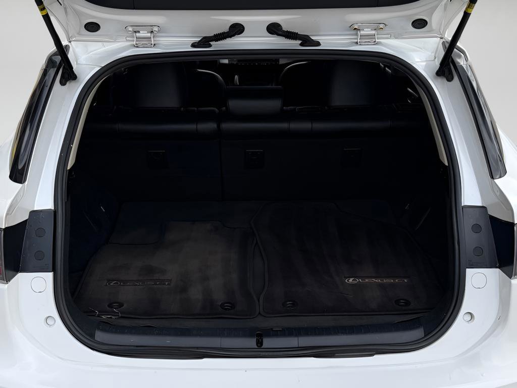 Used 2016 Lexus CT 200h w/ Accessory Package 2 image 23