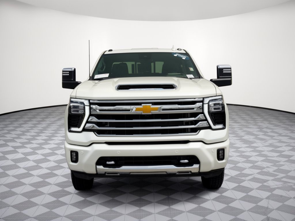 Used 2025 Chevrolet Silverado 3500 High Country w/ High Country Premium Package AWD/4WD image 6