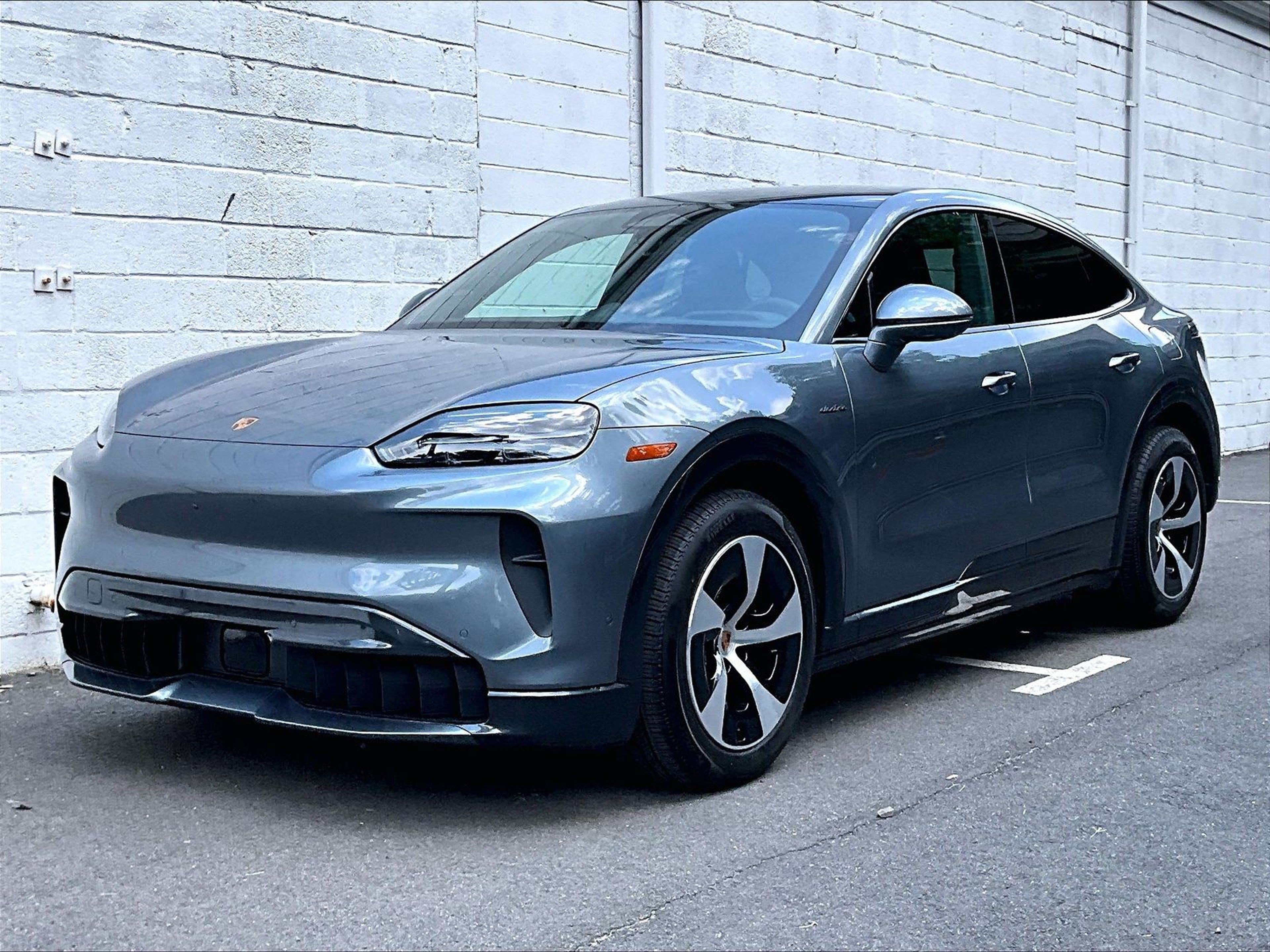New 2026 Porsche Cayenne S AWD/4WD image 1
