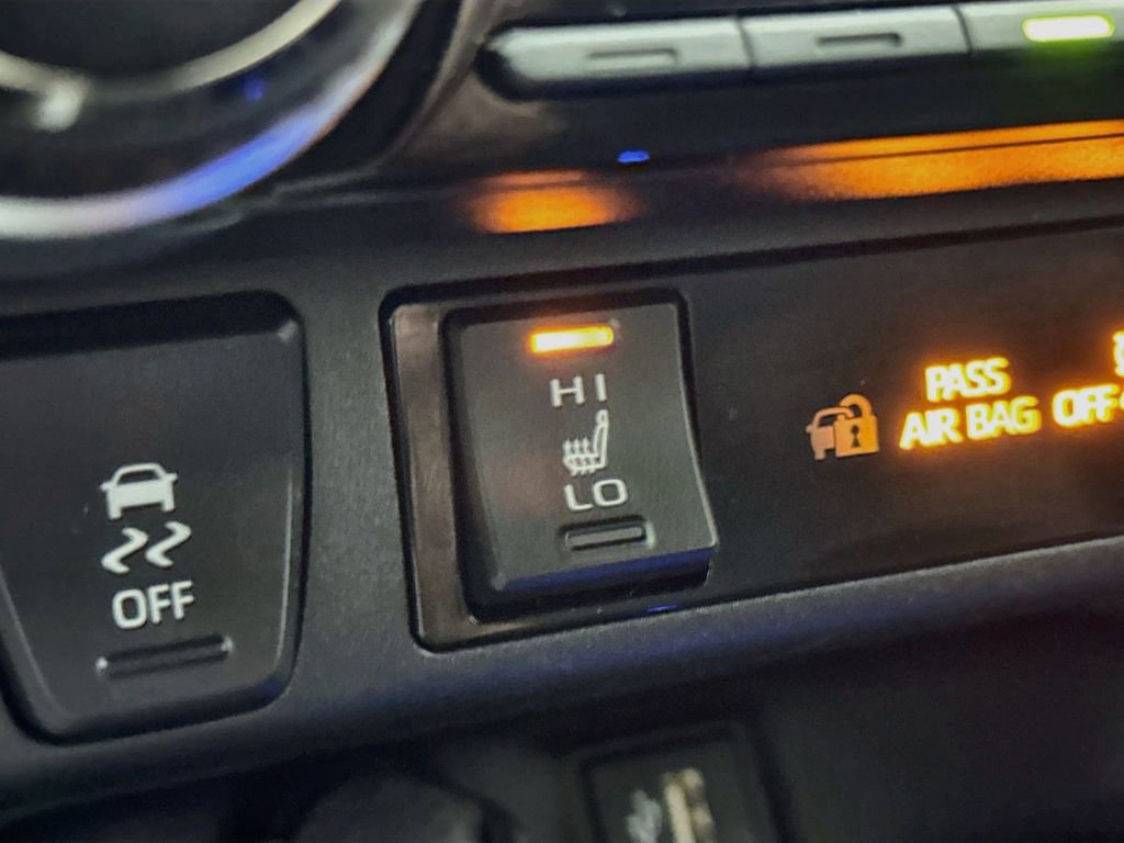 Used 2024 Toyota RAV4 XLE w/ Weather Package AWD/4WD image 20