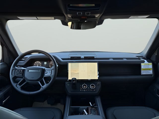 New 2026 Land Rover Defender 90 X-Dynamic SE AWD/4WD image 9
