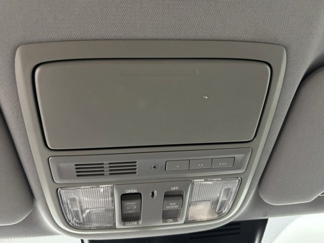 Used 2020 Honda CR-V EX-L image 32