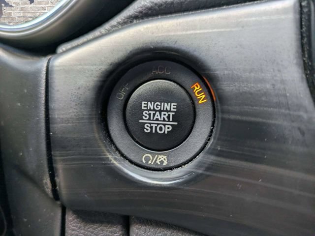 Used 2020 Jeep Grand Cherokee Altitude RWD image 31