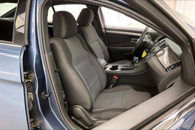 Used 2019 Ford Taurus SEL FWD image 7