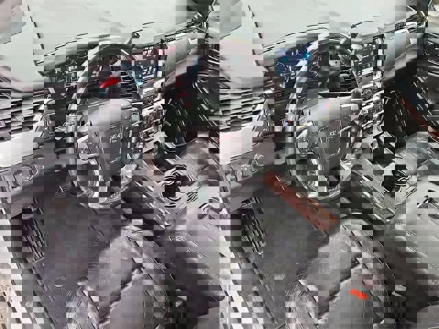 Certified 2020 GMC Yukon XL SLT image 16