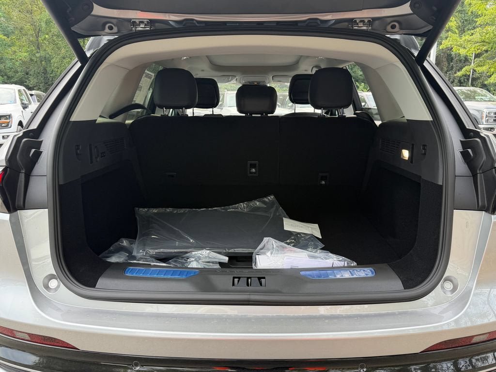 New 2026 Lincoln Nautilus Premier w/ Equipment Group 102A AWD/4WD image 19