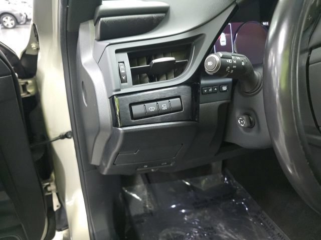 Used 2024 Lexus ES 350 Ultra Luxury w/ Accessory Package (Z2) FWD image 16