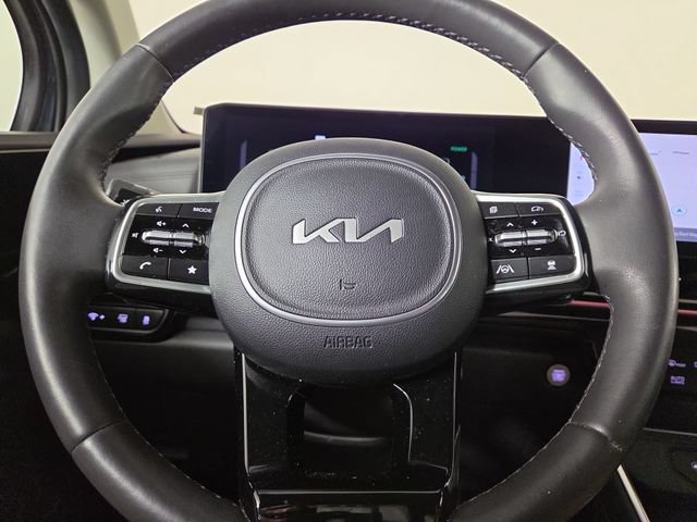 Certified 2025 Kia Carnival SX Prestige FWD image 20