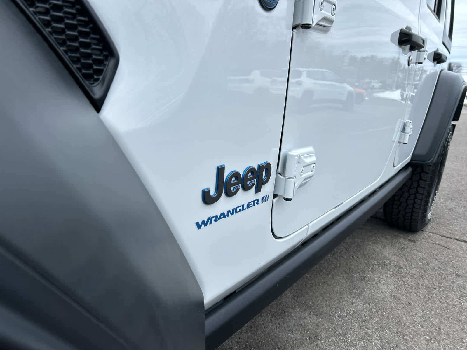 Used 2023 Jeep Wrangler Unlimited image 40