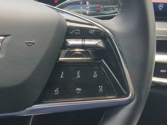Used 2024 Cadillac Lyriq Sport RWD image 31