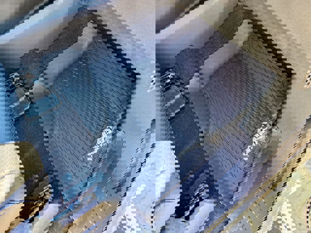 New 2026 Ford F150 Lariat w/ Equipment Group 502A High image 21