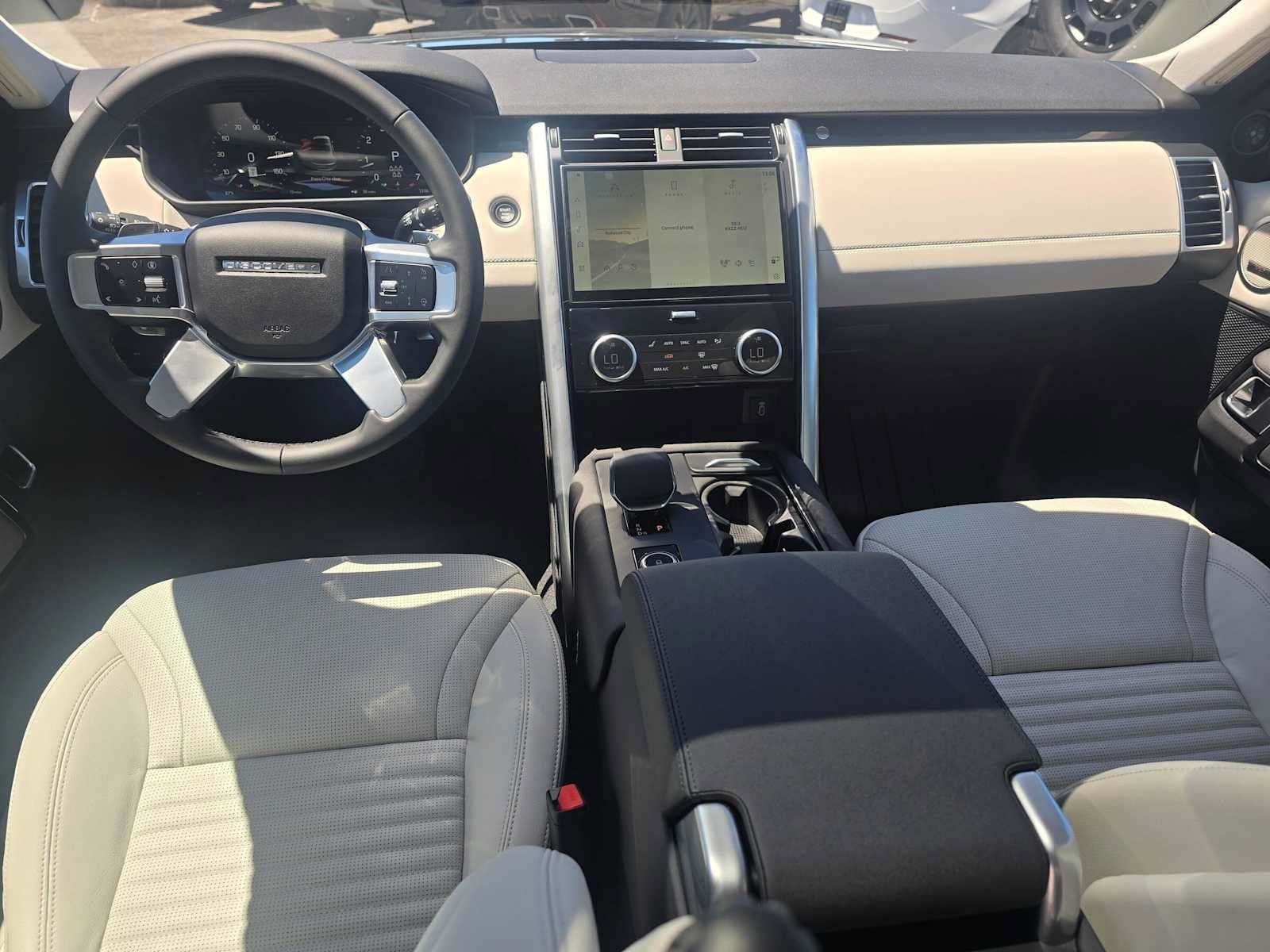 New 2026 Land Rover Discovery S AWD/4WD image 20