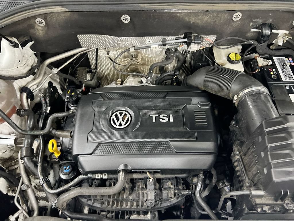 Used 2022 Volkswagen Atlas Cross Sport SEL R-Line AWD/4WD image 25