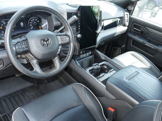 Used 2025 RAM 2500 Limited AWD/4WD image 19
