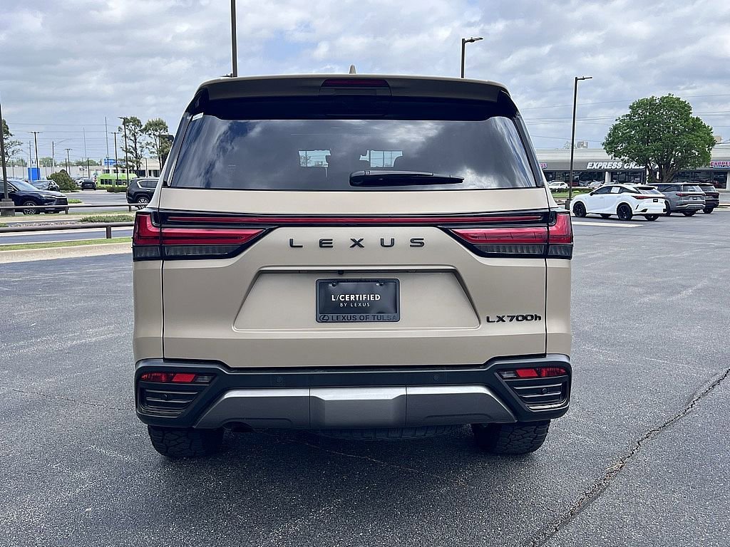 Certified 2025 Lexus LX 700h Overtrail w/ Accessory Package (Z1) image 4