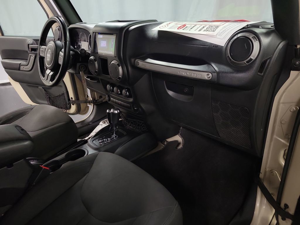Used 2016 Jeep Wrangler Unlimited Sport w/ Connectivity Group image 23