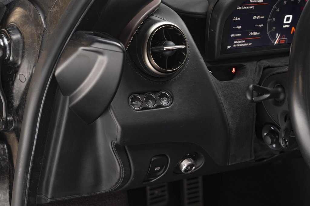 Used 2018 McLaren 720S Performance image 22