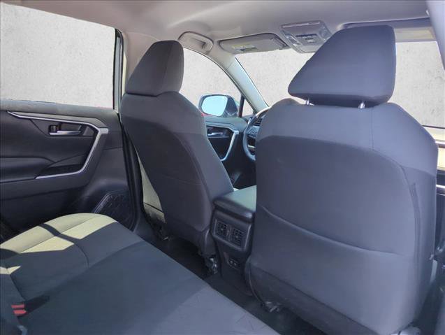 Used 2020 Toyota RAV4 XLE FWD image 25