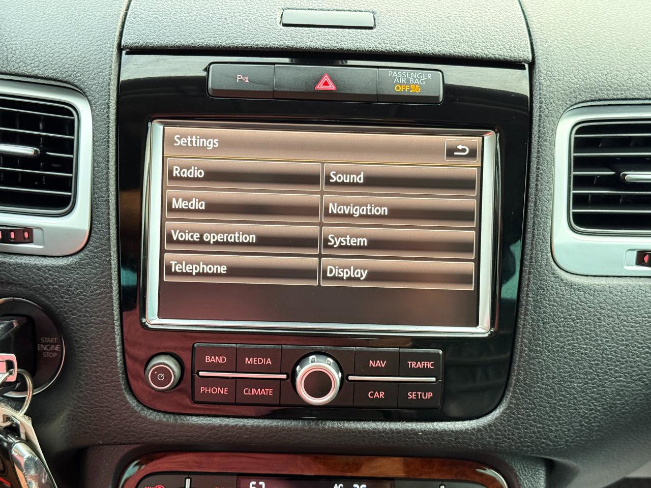 Used 2012 Volkswagen Touareg VR6 AWD/4WD image 66