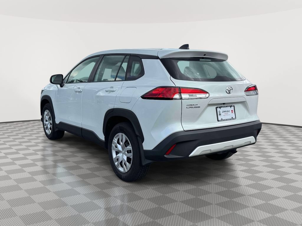 Used 2023 Toyota Corolla Cross L FWD image 5