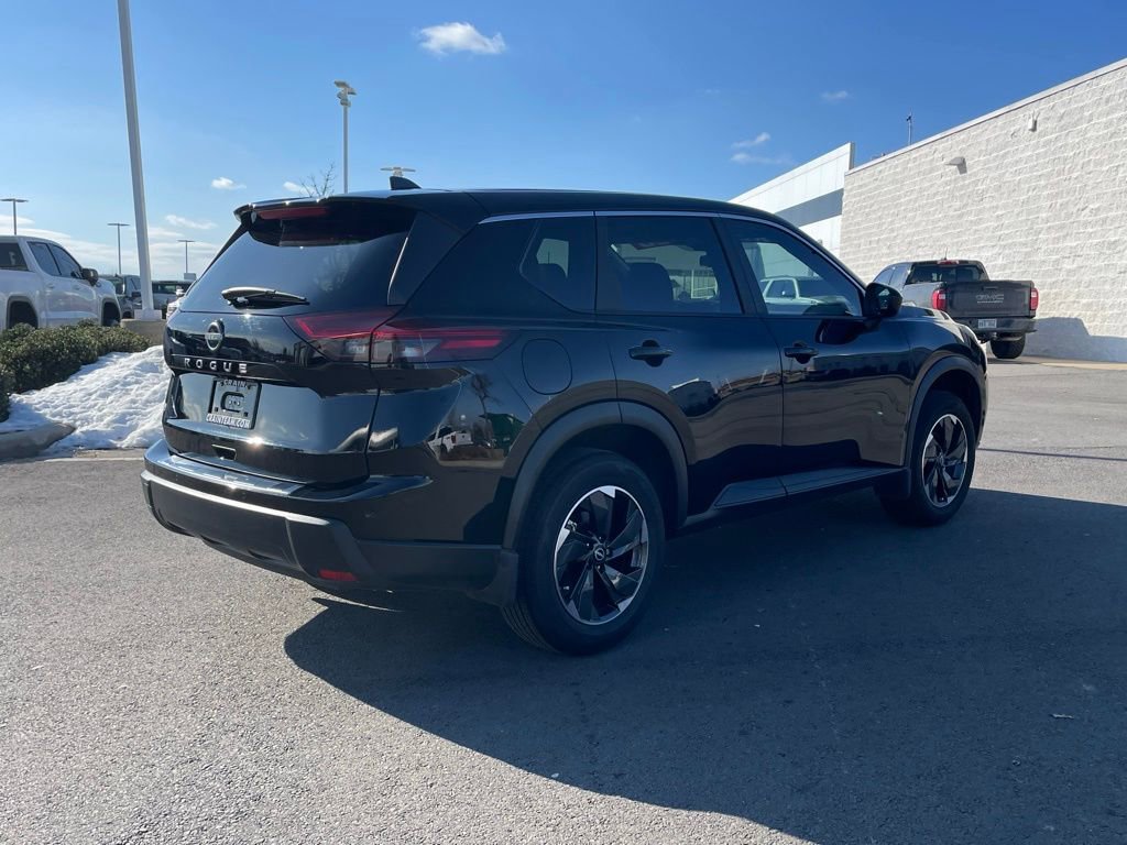 Used 2025 Nissan Rogue SV image 8