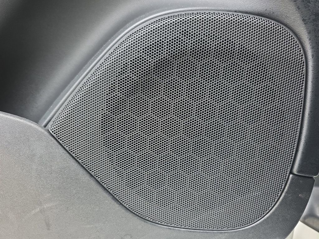 Certified 2025 Volvo XC90 B6 Plus image 31