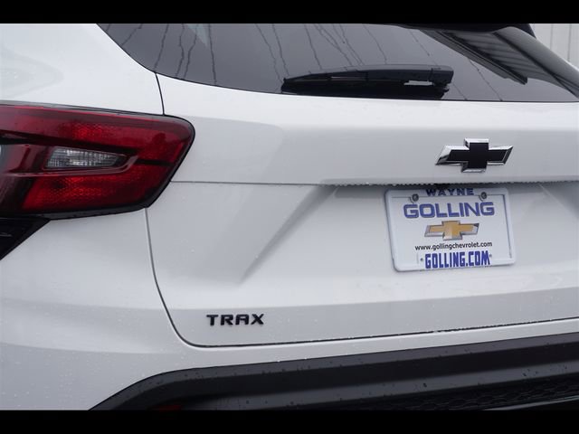 New 2026 Chevrolet Trax RS FWD image 25