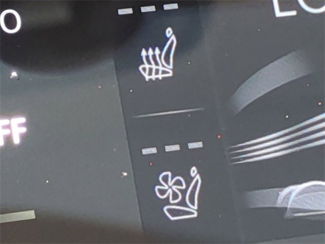 Used 2026 Genesis GV70 2.5T Advanced image 22