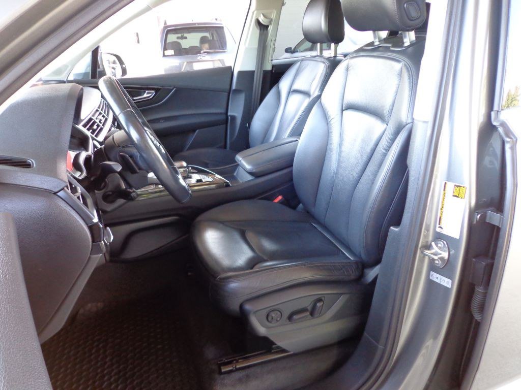 Used 2017 Audi Q7 3.0T Premium Plus AWD/4WD image 13