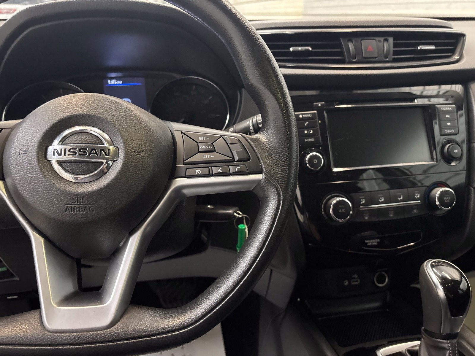 Used 2019 Nissan Rogue S AWD/4WD image 15