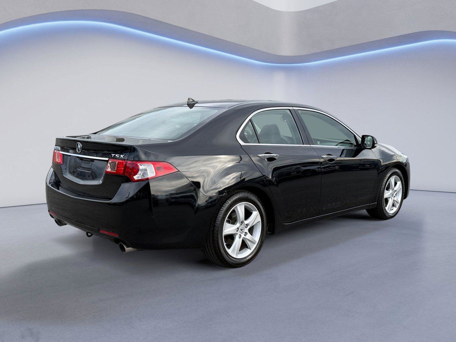 Used 2010 Acura TSX Sedan FWD image 3