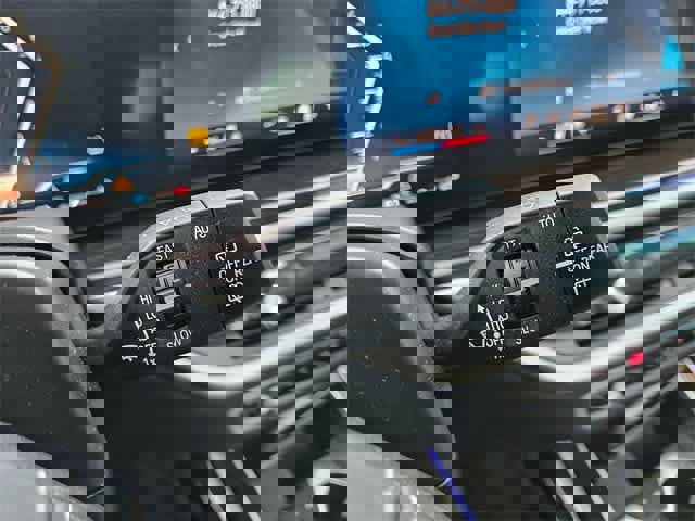 Used 2024 BMW X7 xDrive40i image 27